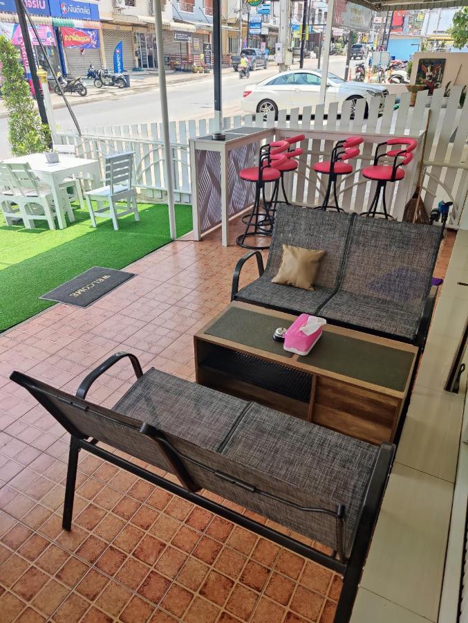 Cafe Nana Hotel Nongprue Kültér fotó