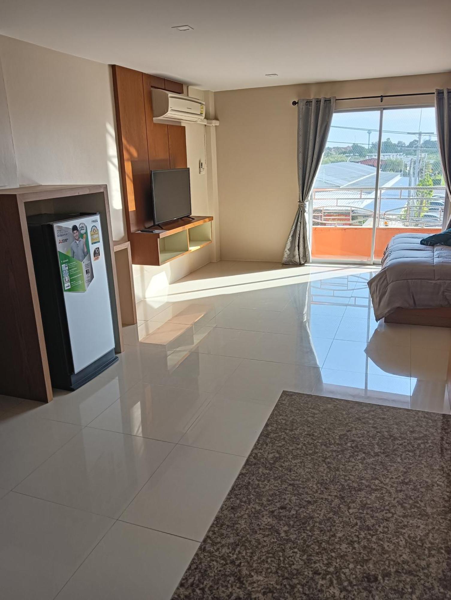 Cafe Nana Hotel Nongprue Kültér fotó